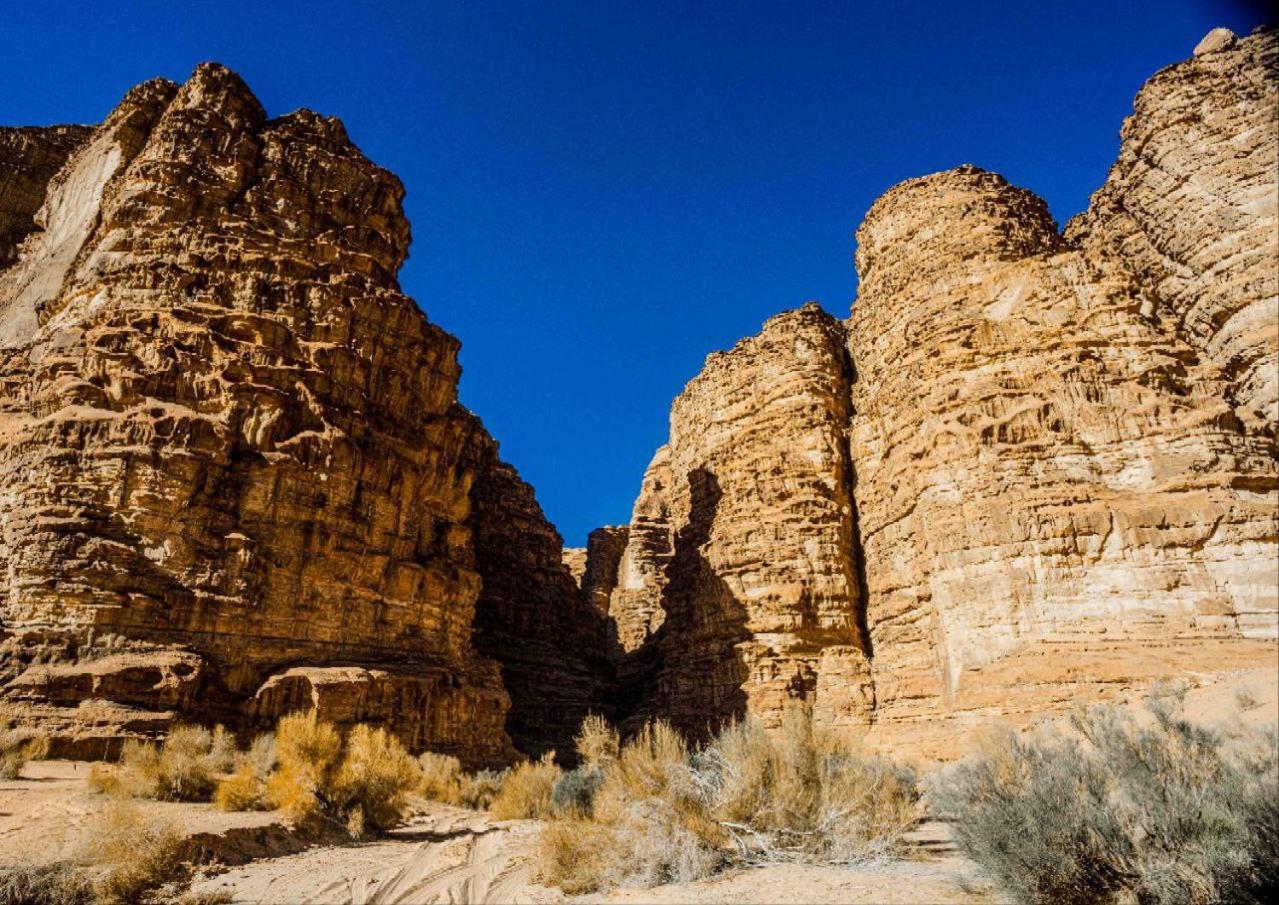 Sultan Al_ wadi rum Hotel Bagian luar foto