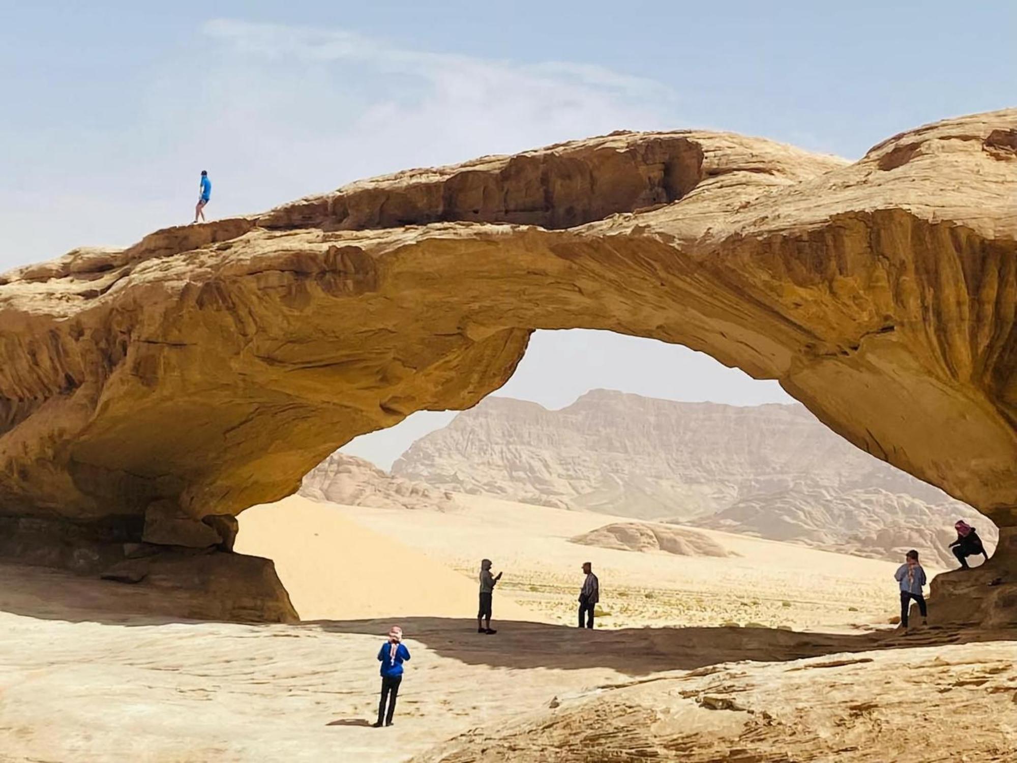 Sultan Al_ wadi rum Hotel Bagian luar foto